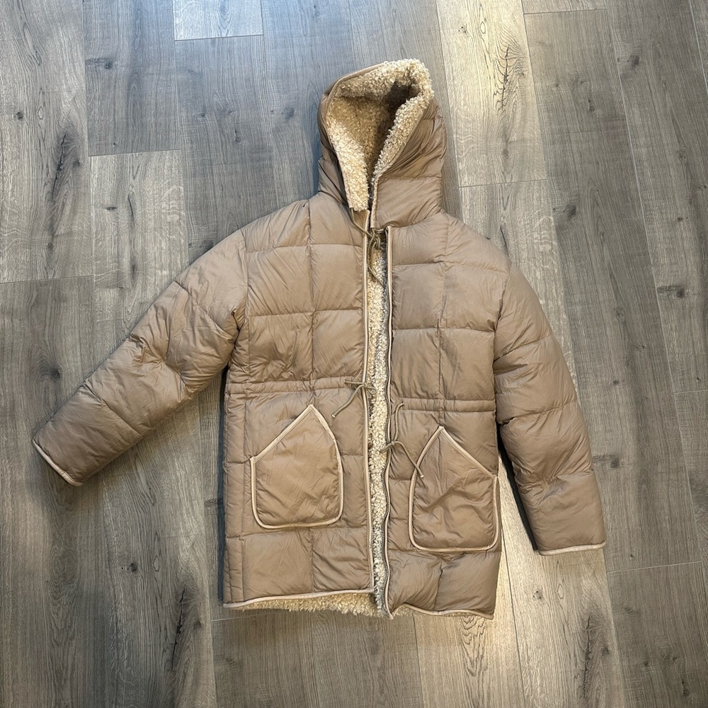 Abercrombie & Fitch reversible puffer/sherpa jacket